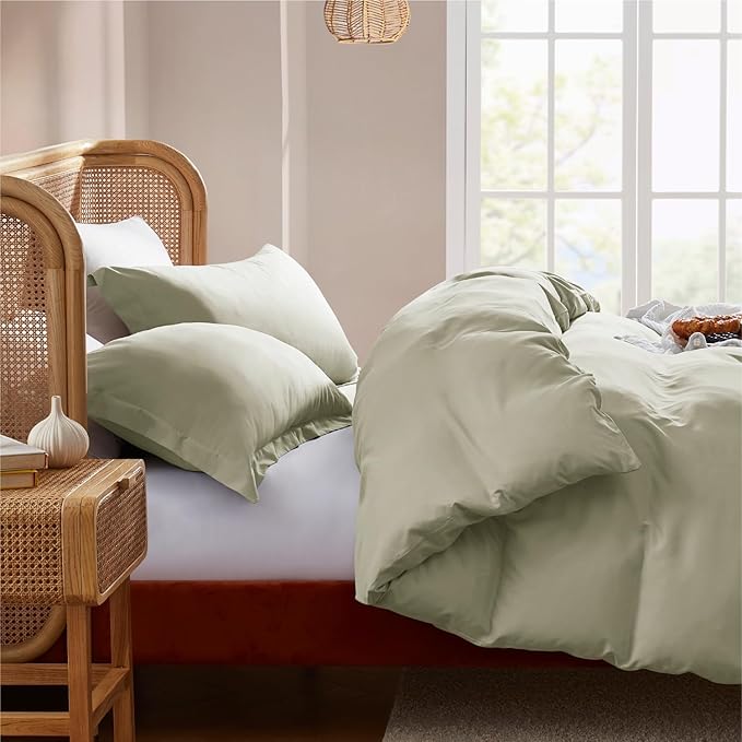 Nestl King Duvet Cover Set with Comforter Insert - Light Sage 4 Piece 104x90 Duvet Cover & 2 Pillow Shams with White Quilted Down Alternative Comforter, Ultra Soft, All Season