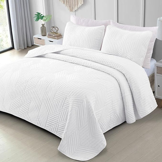 Exclusivo Mezcla Ultrasonic Twin Quilt Bedding Set, Lightweight White Bedspreads Soft Modern Geometric Coverlet Set for All Seasons (1 Quilt and 1 Pillow Sham)