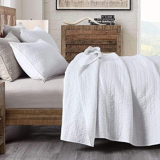 Oversized King Quilt Set, White California King Quilt Classic Geometric Spots Stitched Pattern, Stone-Washed Microfiber Ultra Soft Lightweight Quilted Bedspread Cal King for All Season, 3 Pieces
