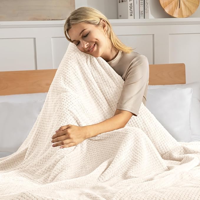 Exclusivo Mezcla Fleece Bed Blanket King Size, Super Soft and Warm Blankets for Couch, Sofa and Bed Waffle Textured, Cozy, Fuzzy and Lightweight (Off White, 90x104 Inches)