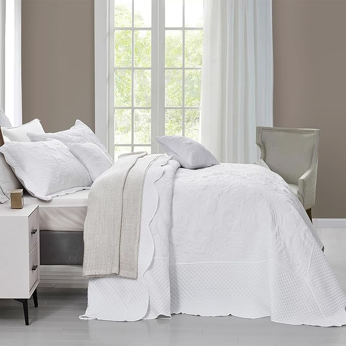 Oversized King Bedspread 128x120 Extra Wide, Paisley Pattern Design, Lightweight Bedding Cover, Reversible, 5 Piece, 100% Microfiber, Pure White