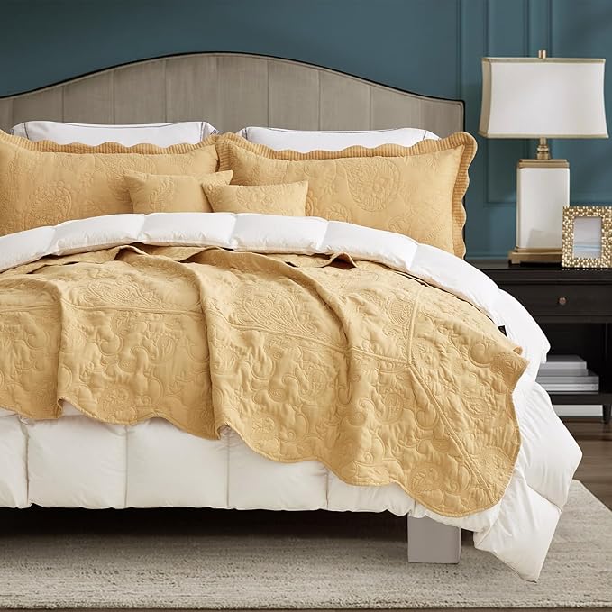 HZ & HY Oversized King Bedspread 128x120 Extra Wide, Quilted Coverlet Bedding Set, Lightweight Thin Comforter, Reversible, Luxurious, 5 Piece, 100% Microfiber, Honey Gold