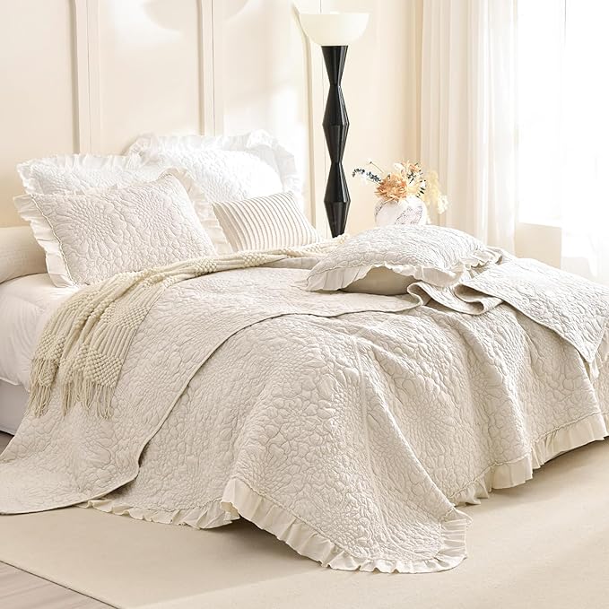 Masaca Oversized Queen Bedspread,Shabby Boho Chic Quilt Bedding Set 3Pcs (1 Farmhouse Quilt and 2 Pillowshams) Wheat Ruffled Crinkled Quilt Set Soft Lightweight Reversible Bedspreads & Coverlets