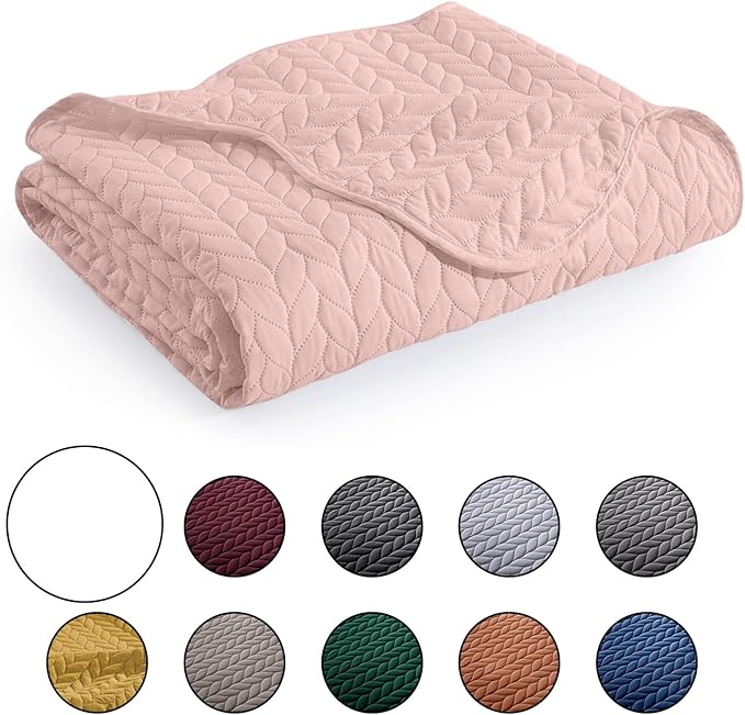 MOONLIGHT20015 Twin Quilt Bedding Set (68” x 86”) - Bulk Pack of 10 Wholesale for Hotels, Guest Bedroom & Airbnbs - Lightweight Microfiber Reversible Embossed Quilts Bedspreads (Peach)