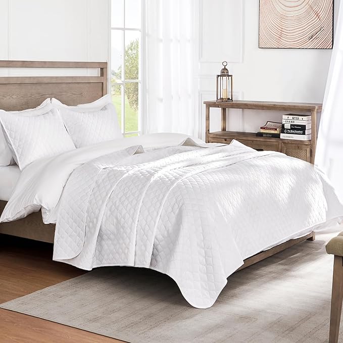 Exclusivo Mezcla Reversible Full Queen Quilt Bedding Set with Pillow Shams, Lightweight Quilts Queen Size, Soft Bedspreads Bed Coverlets for All Seasons - (White, 90"x96")