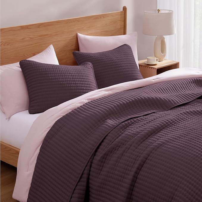 WRENSONGE King Size Quilt-3 Pieces Lightweight Italian Plum Bedspreads King Quilt Bedding Set for All Seasons, Soft Summer Coverlet with 2 Pillow Shams Suitable for Bed, Couch, Quilt Blanket