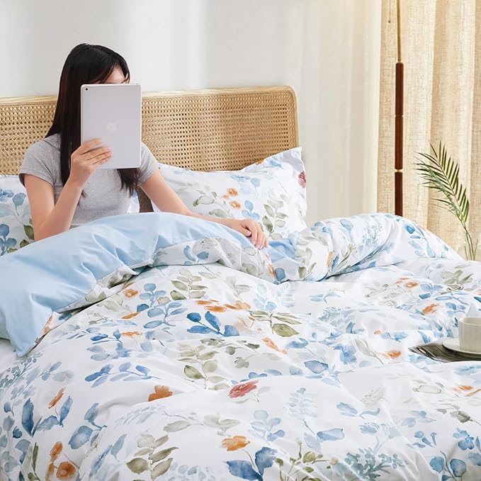 PHF Ultra Soft Paisley Duvet Cover King Size, Printed Bedding Set 3 Pieces, Comfy Farmhouse Pattern Duvet Cover Set with 2 Pillow Shams, Zipper Closure and 8 Ties, 104"x90", White & Blue