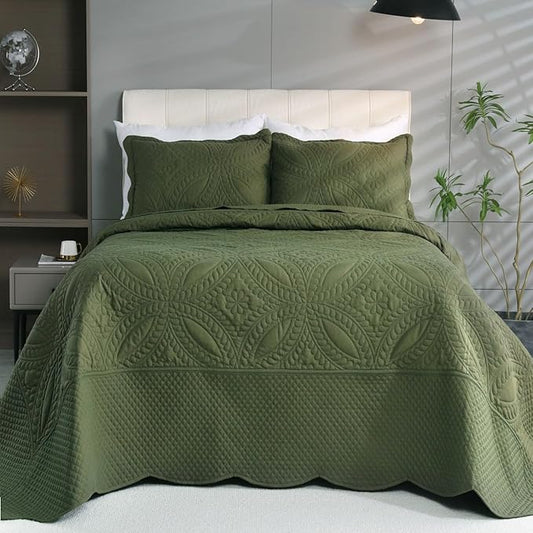Cmfshape Oversize King Bedspread 114"x102",3 Pieces California King Size Quilt,Lightweight Olive Green Quilt Set for All Season,Modern Coin Pattern Bedding Set(1 Quilt,2 Pillowshams)