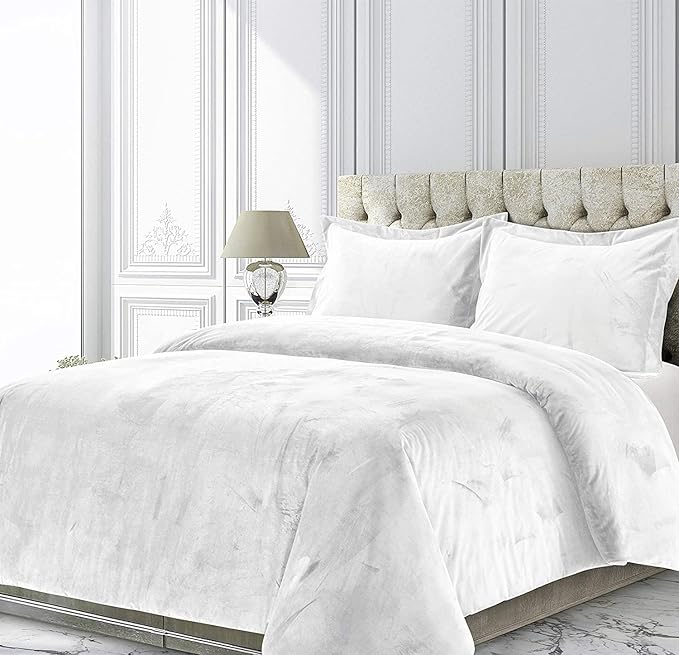 White 5 Piece Velvet Comforter Set California King Size (Comforter + 4 Pillowcases) Crinkle Crushed 400 GSM