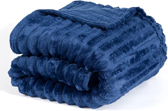 Ultra Soft Fleece Throw Blanket – Lightweight Cozy Plush Microfiber for Couch, Bed & Travel – Warm All-Season Decorative Blanket 50"x60", Machine Washable