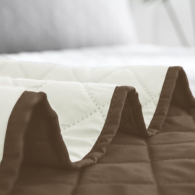 Easy-Going King Size Reversible Quilt Set with 1 Quilt and 2 Pillow Shams, Soft Bed Quilt Cover, Water Resistant Lightweight Microfiber Bedspread, Stain Resistant, Camel/Ivory