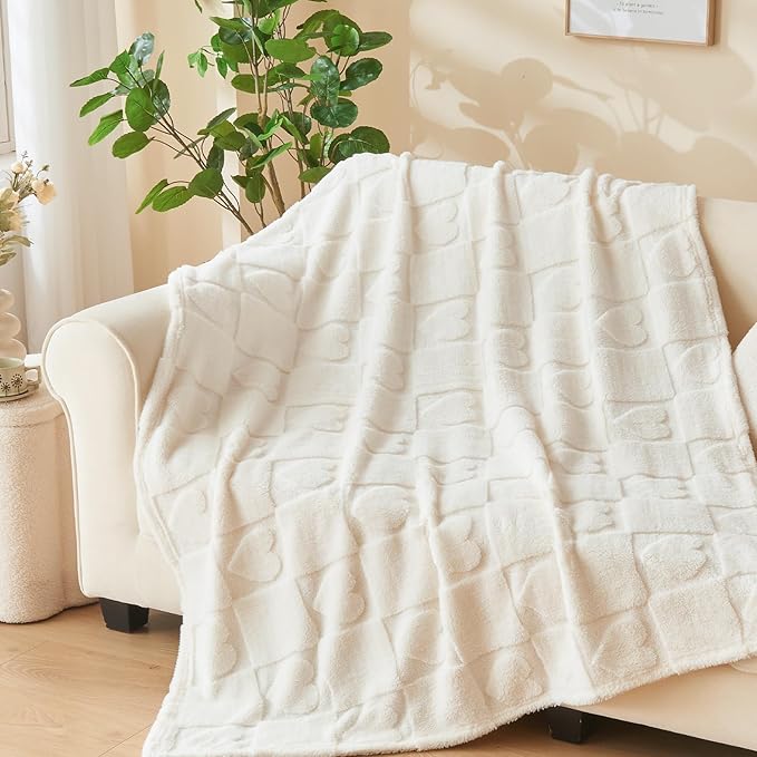 NEWCOSPLAY Super Soft King Blanket Ivory Love Premium Silky Flannel Fleece 3D Heart Checkered Lightweight Bed Blanket All Season Use (Ivory Love, King(90"x110"))