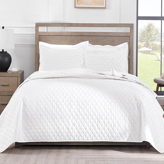 Exclusivo Mezcla Reversible California King Size Quilt Bedding Set with Pillow Shams, Lightweight Quilts Cal King Size, Soft Bedspreads Bed Coverlets for All Seasons - (White, 112"x104")