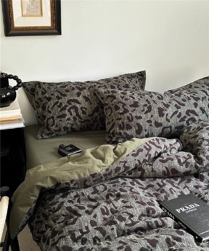 LifeTB Leopard Duvet Cover Queen Yarn-Dyed Cotton Jacquard Duvet Cover Green Leopard Print Floral Bedding Set Animal Cheetah Printed Comforter Cover Boho Farmhouse Bedding Cover with Zipper Closure