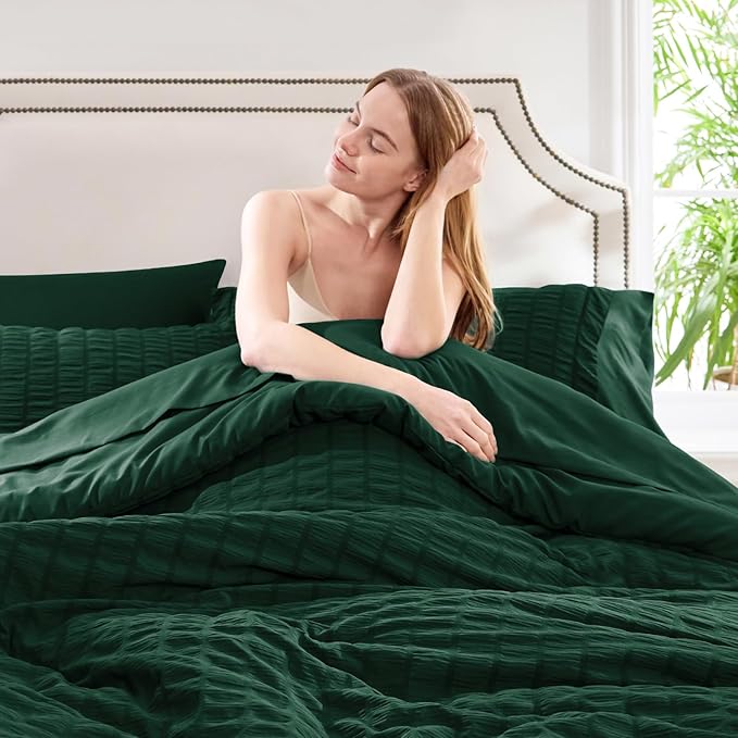 CozyLux Full Size Comforter Sets with Sheets Seersucker 7 Pieces Emerald Green Bed in a Bag Textured Luxury Soft Bedding Set with Down Alternative Comforter, Sheets, Pillowcases & Shams for All Season