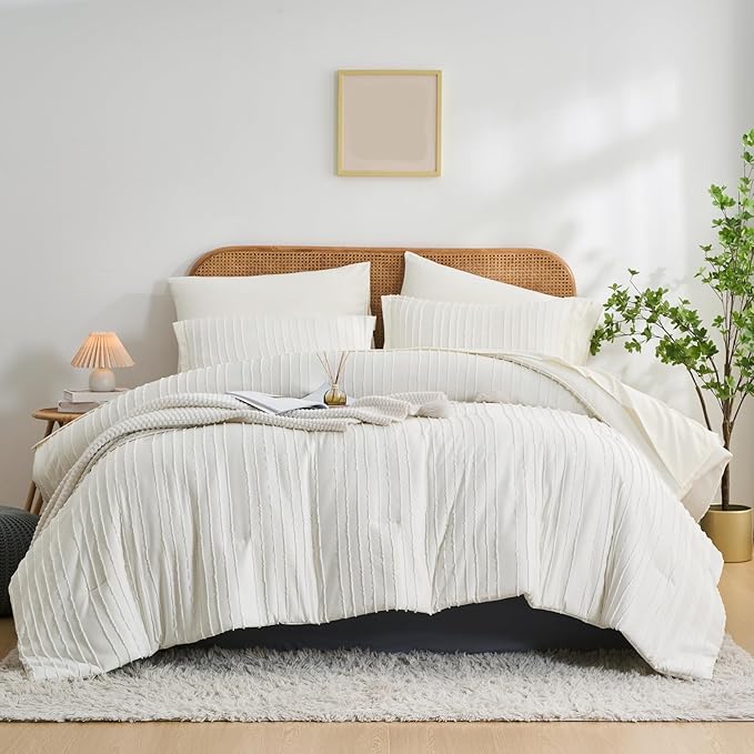 WURUIBO Comforter Set Size, White Comforter Set Queen Size, 7 Pieces Bed in a Bag, Ultra Soft Queen Bedding Set, Bed Set for All Seasons, Flat Sheet, Fitted Sheet, Pillowcases, Pillow Shams