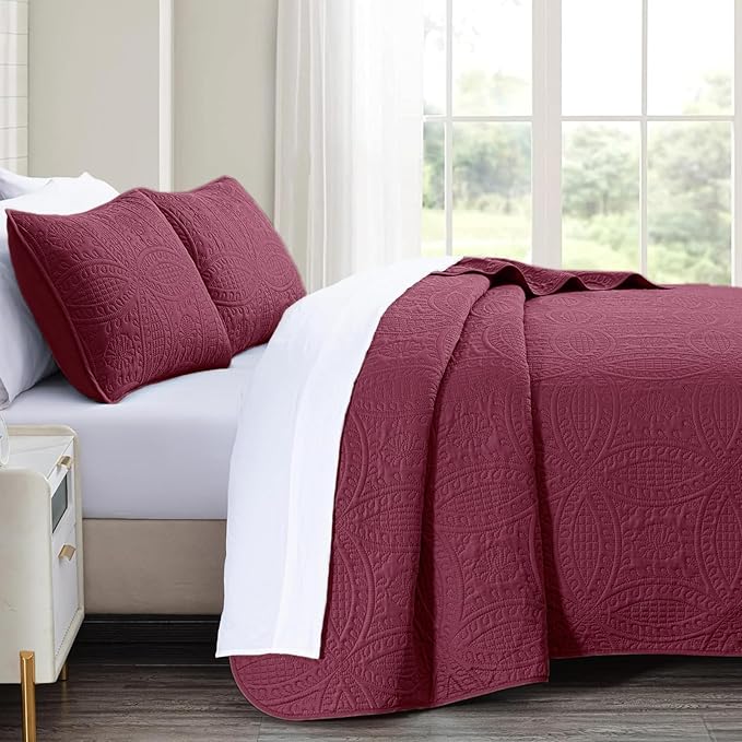akkialla Burgundy Full/Queen Quilt Set, Ultrasonic Lightweight Bedspread Coverlet for Modern Minimalist Bedroom, Soft Microfiber Coin Pattern Bedding, 3-Piece (1 Quilt, 2 Pillow Shams) | Breathable fabric