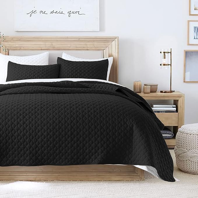 HORIMOTE HOME Quilt Set Twin Size, Black Bedspread with Clouds Pattern, Soft Coverlet Set Lightweight Microfiber Quilted Bedspread for All Season, Includes 1 Quilt and 1 Pillow Sham