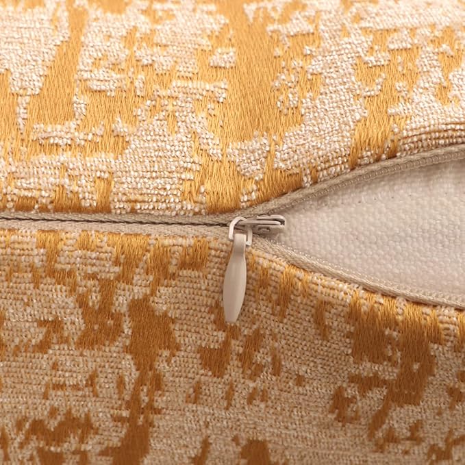 AMBERIS 2 Pillowcases (45×45cm)(Without Insert) Gold, Chenille Soft No Fading Modern 2 Pillowcases (Without Insert)