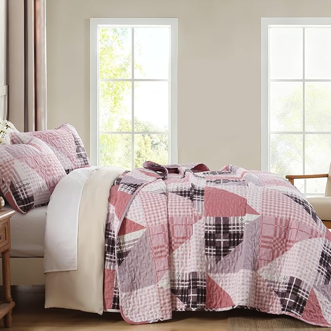 Annibedding Pink Quilt Queen Size, 3 Pieces Patchwork Bedspread Geometric Bedding Set for All Season, Soft Lightweight Reversible Plaid Bedspread with Wave Quilting (Queen, 96''x90'')