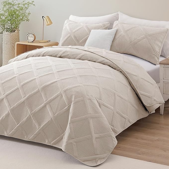 Exclusivo Mezcla Twin Size Quilt Set - Brich Beige Quilts Bedding Set with 2 Pillow Shams, Modern Bedspread with Striped Pattern, Soft Lightweight Bedspreads Coverlets for All Seasons