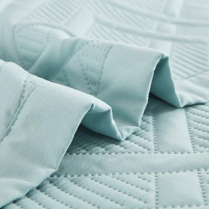 CHIXIN Quilt King Size - Geometric Pattern Bedspread Coverlet Set - Modern & Contemporary Style Bedding Cover, Ultrasonic Quilting, Reversible, Lightweight, 4 Piece, Seaglass