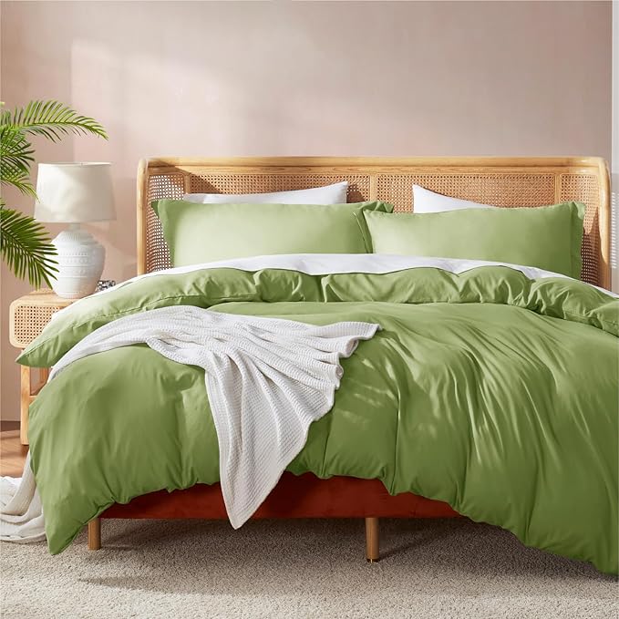 Nestl King Duvet Cover Set with Comforter Insert - Calla Green 4 Piece 104x90 Duvet Cover & 2 Pillow Shams with White Quilted Down Alternative Comforter, Ultra Soft, All Season