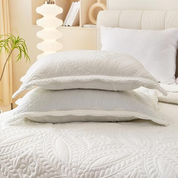 Cmfshape Oversize King Bedspread 114"x102",3 Pieces California King Size Quilt,Lightweight White Quilt Set for All Season,Modern Coin Pattern Bedding Set(1 Quilt,2 Pillowshams)