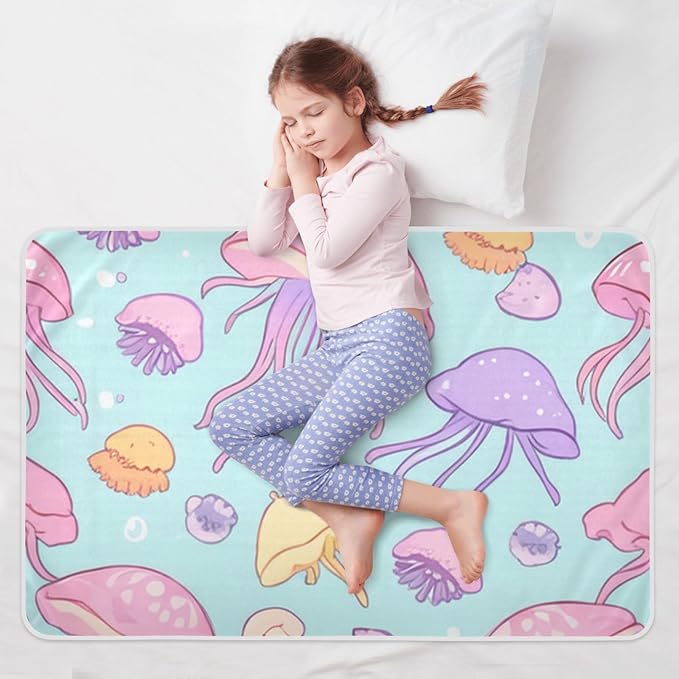 Waterproof Bed Pad Reusable Changing Pad Toddler Mattress Protector Large Pee Pad Baby Diaper Pad Soft Washable Liner Green Jellyfish Shell