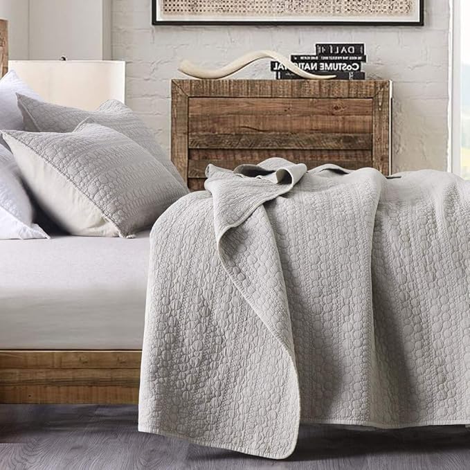 HORIMOTE HOME Quilt Set King Size Beige, Classic Geometric Spots Stitched Pattern, Stone-Washed Microfiber Chic Rustic Look, Ultra Soft Lightweight Quilted Bedspread for All Season, 3 Pieces