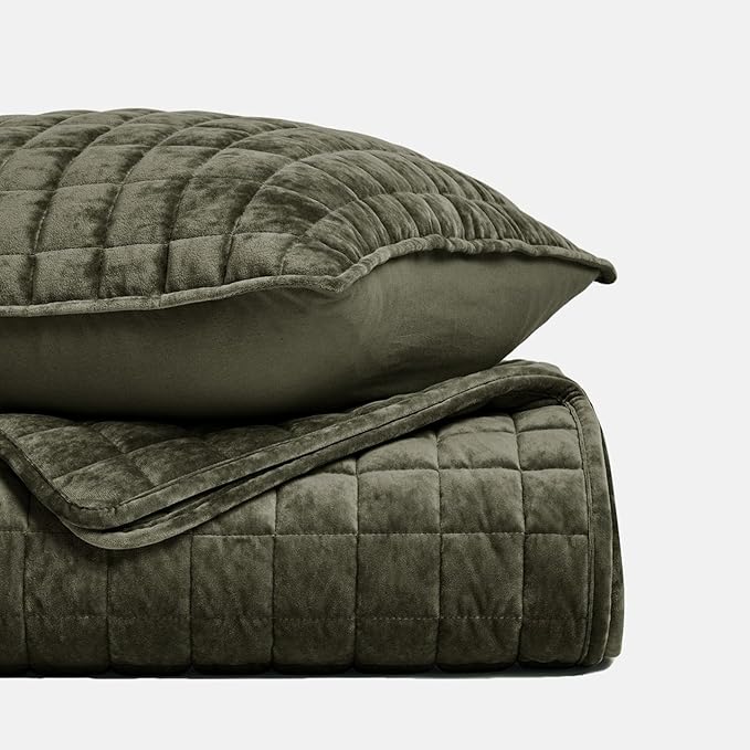 RECYCO Luxury Velvet Quilt Set Twin/Twin XL Size, Lightweight Velvet Comforter Set, Oversized Bedspread Coverlet Quilted Bedding Set, with 1 Matching Pillow Sham, for All Season, Olive Green