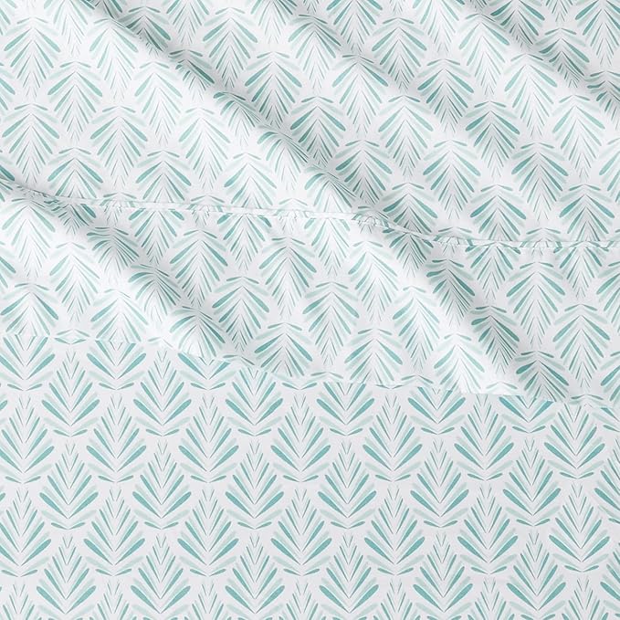 Amazon Basics Lightweight Super Soft Breathable Wrinkle-Free Microfiber 4-Piece Bed Sheet Set with 14" Deep Pockets, King, Aqua Fern, Printed