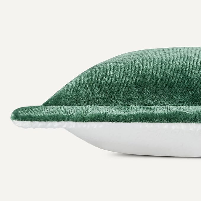 Amazon Basics Reversible Sherpa Comforter Set with Pillow Sham, Green, Twin/Twin XL