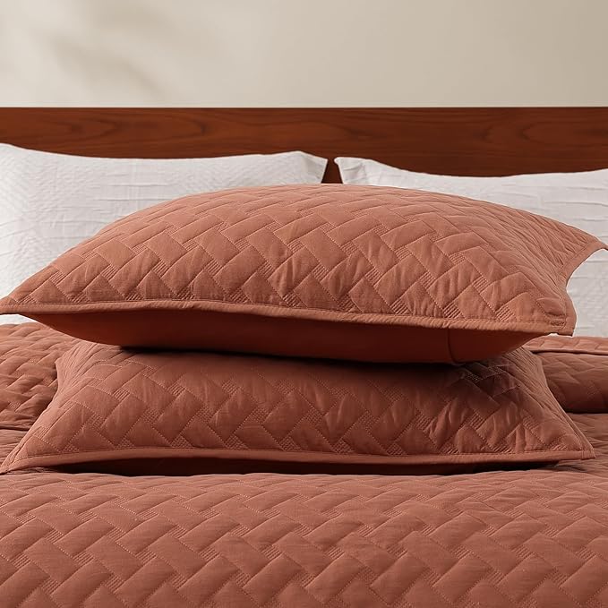 WRENSONGE Queen Quilt-3 Pieces Weave Autumn Leaf Bedspreads Queen Size Quilt Bedding Set for All Seasons, Soft Summer Coverlet with 2 Pillow Shams Suitable for Bed, Couch, Quilted Blanket