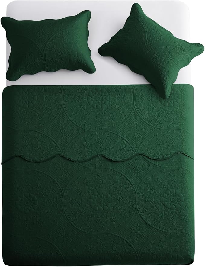MOONLIGHT20015 King Quilt Bedding Set Size (106" x 96") + 2 Pillow Shams (20" x 36"+ 2") - 3 Pcs All Season Lightweight Reversible Quilt Bedspread Microfiber Floral Embossed Coverlet (Emerald)