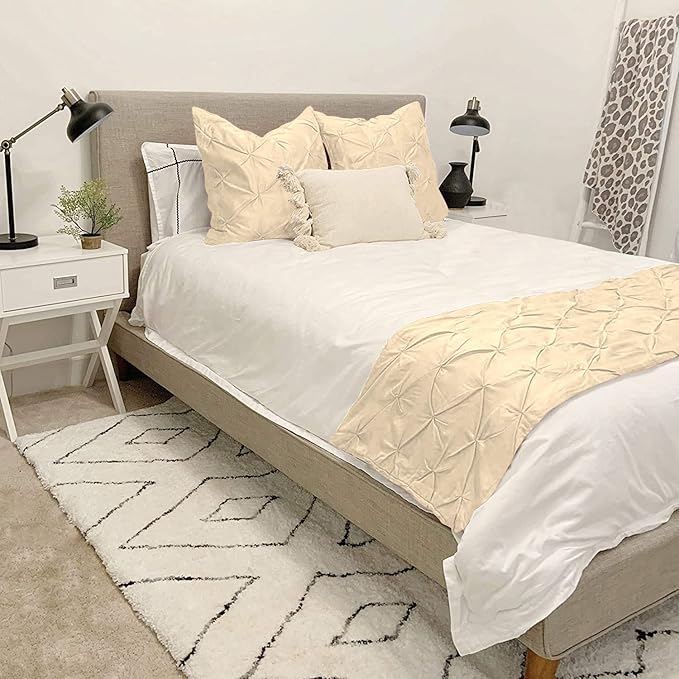 Bed Runner Set - 100% Pure Cotton 800 Thread Count - Luxury 1 Pinch Pleated Bed Runner and 4 Pillow Cover - 5 Piece Pinch Pleated Bed Runner Set Twin, Ivory
