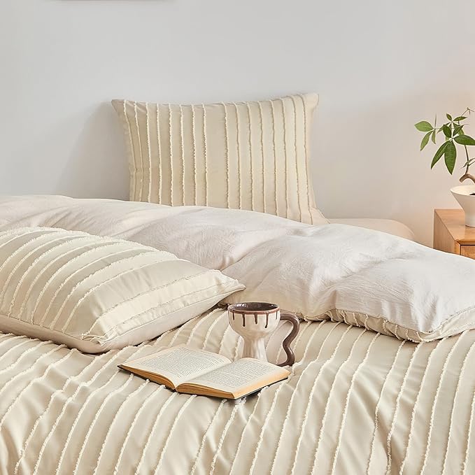 WARMDERN Tufted Duvet Cover Set King Size, Khaki Striped Textured Boho Bedding Set, 3 Pcs Ultra Soft Washed Microfiber Duvet Cover with Zipper Closure (Khaki)