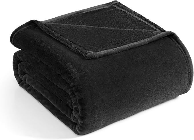 Casa Platino Fleece Blanket Queen Size – 300 GSM Black Fleece Throw for Bed or Couch – Soft Cozy Warm Holiday Winter Blanket for Bed, Fuzzy Plush Elegant Gifts for Men & Women - 90x90 Inch