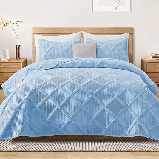 Exclusivo Mezcla Twin Size Quilt Set with Modern Striped Pattern, 2 Pieces Lightweight Sky Blue Quilts Bedding Set, Soft Bedspreads Coverlets for All Seasons