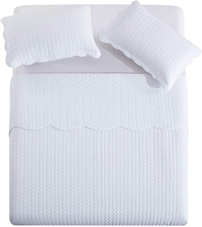 MOONLIGHT20015 White Quilt Set Queen Size (90" x 96") with 2 Pillow Shams (20" x 26"+2") for All Season - 3 Pcs Lightweight Bedding Set Reversible Coverlet Embossed Quilted Bedspread (White)