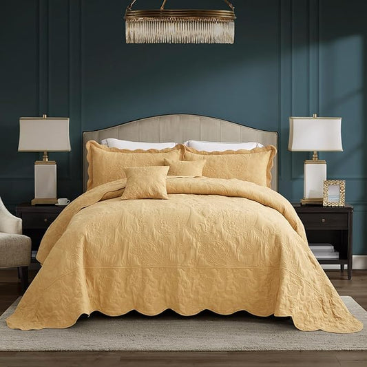 HZ & HY Oversized King Bedspread 138x122 Extra Wide, Quilted Coverlet Bedding Set, Lightweight Thin Comforter, Reversible, Luxurious, 5 Piece, 100% Microfiber, California/Alaskan King, Honey Gold