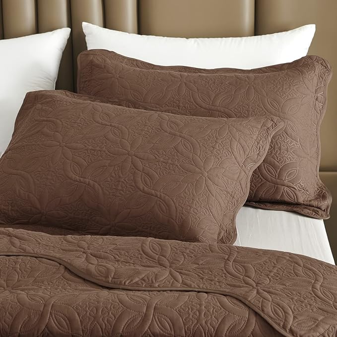 Auemtyn King Size Quilt Set 3 Pieces, Soft Lightweight Summer Bedspread, Reversible Microfiber Bed Coverlet for All Seasons, Brown, Floral Pattern (1 Quilt, 2 Pillow Shams)