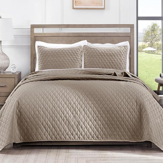 Exclusivo Mezcla Reversible California King Size Quilt Bedding Set with Pillow Shams, Lightweight Quilts Cal King Size, Soft Bedspreads Bed Coverlets for All Seasons - (Taupe, 112"x104")