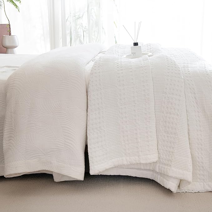 Sanracie Cotton Oversized King Bedspread(128"x120"),White Waffle Quilt Set 3Pcs Soft Lightweight Extra Large King Quilt Bedding Set,Farmhouse Coverlet Quilt Set Shabby Vintage Chic Bedding Set