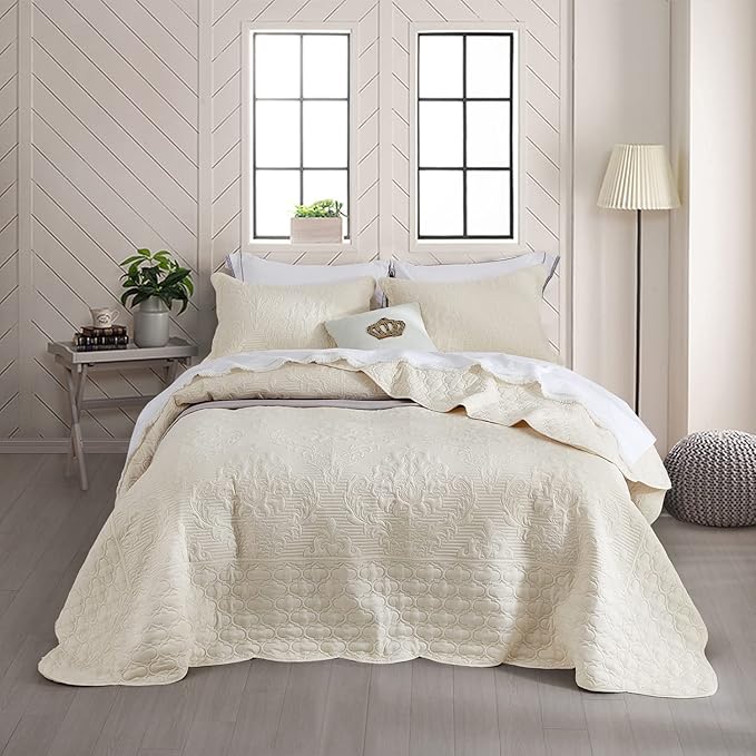 CHIXIN Bedspread Coverlet Set Queen Size - Lightweight Bedding Cover - Ultrasonic Quilting - 5 Piece Reversible Bedspread - Elegant Damask Paisley Pattern (Queen, Ivory)