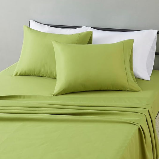 Amazon Basics Lightweight Microfiber 4-Piece Bed Sheet Set, Full, Oliver Light, Solid