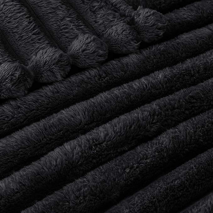 Exclusivo Mezcla Twin Size Flannel Fleece Blanket, Super Soft Striped Jacquard Bed Blanket, Lightweight Fuzzy Cozy for All Seasons, 60x80 Inches, Black