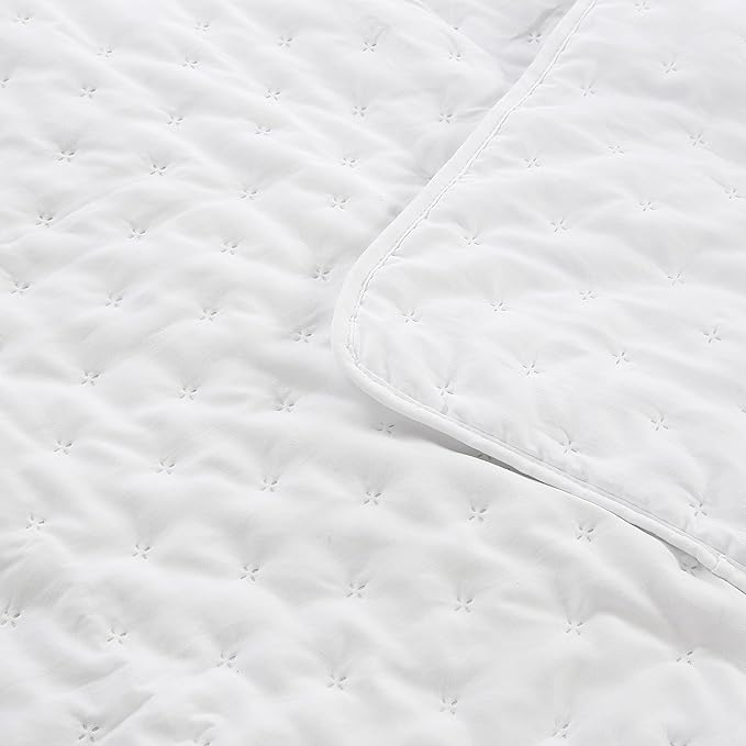 ROARINGWILD White Twin Size Quilt Bedding Sets with Pillow Sham, Lightweight Soft Bedspread Coverlet, Quilted Blanket Thin Comforter Bed Cover, All Season, 2 Pieces, 68x90 inches