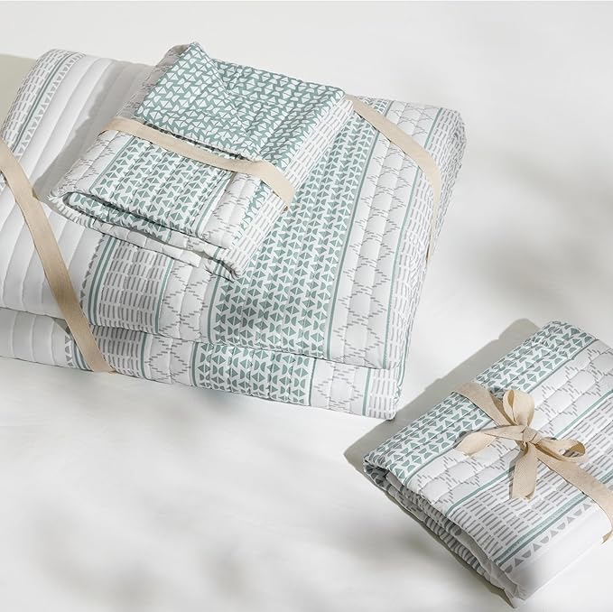 Bedsure Striped Quilt Queen Size - Blue & Grey Reversible Quilt Bedding, Microfiber Lightweight Bedspread, Striped Pattern Coverlet for All Seasons (90"x96")