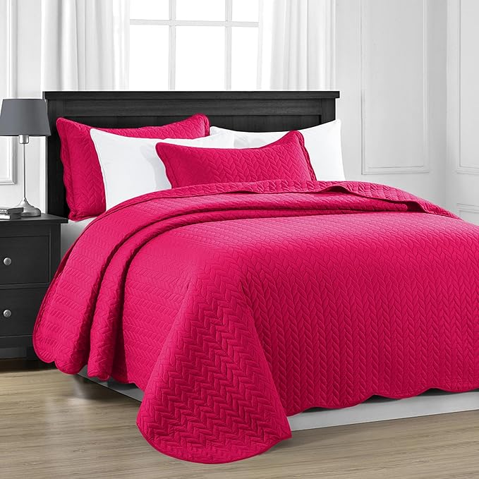MOONLIGHT20015 Quilt Queen Size (90" x 96") with 2 Pillow Shams (20" x 26"+2") for Summer - 3 Pcs Lightweight Bedding Set Reversible Coverlet Embossed Quilted Bedspread (Pink)